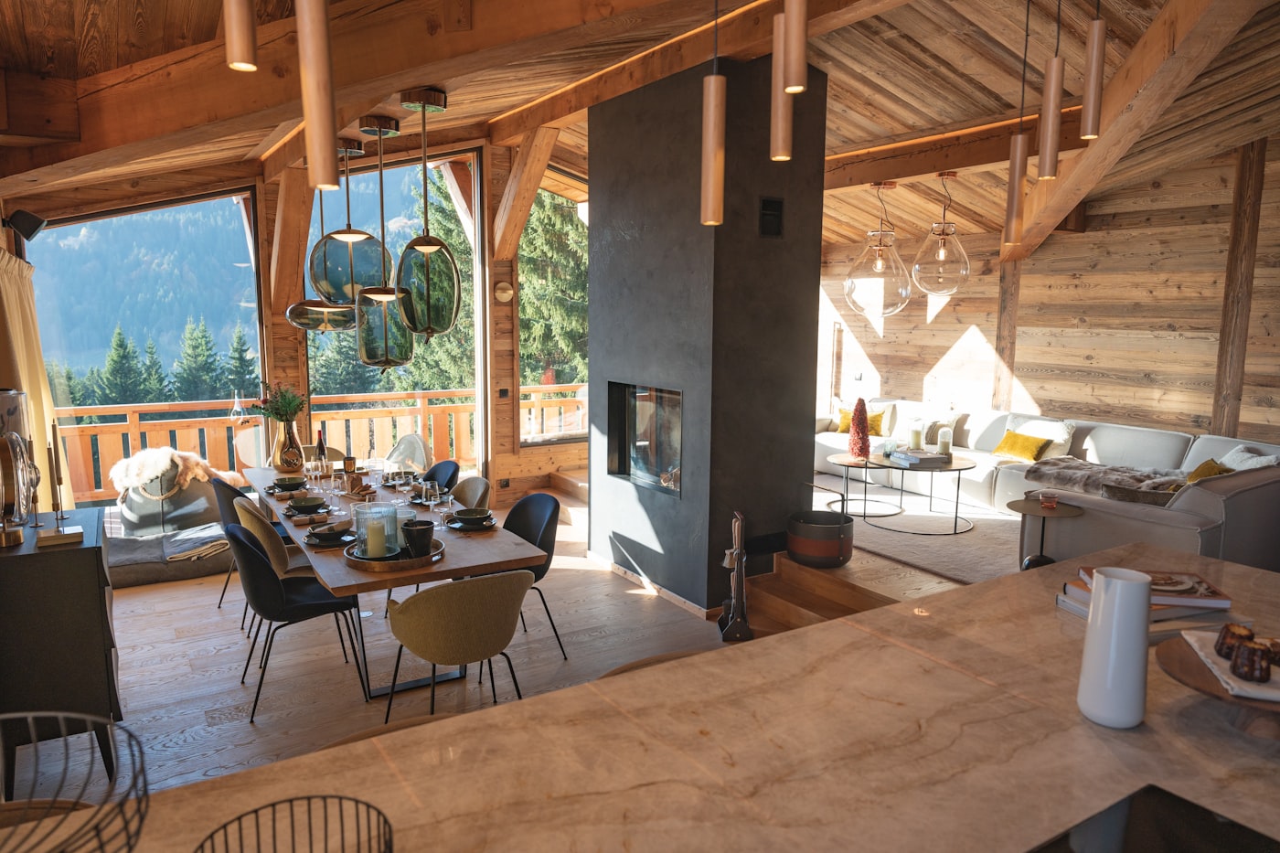 Gemütliches Zimmer mit Bergblick